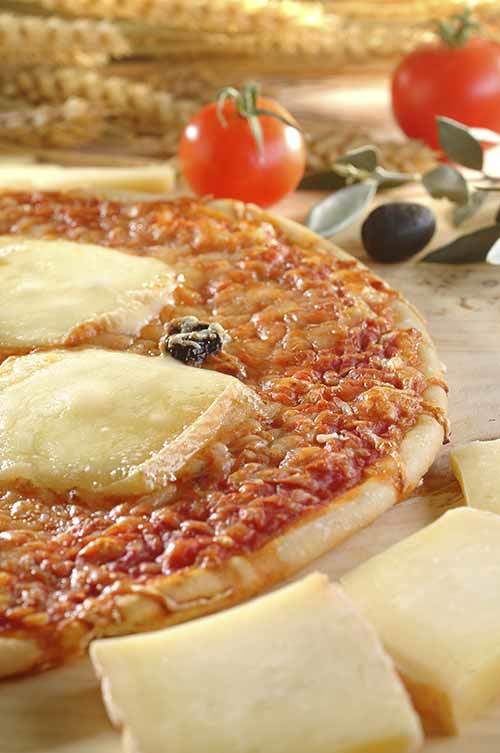 Pizza à la raclette La Borie Bio